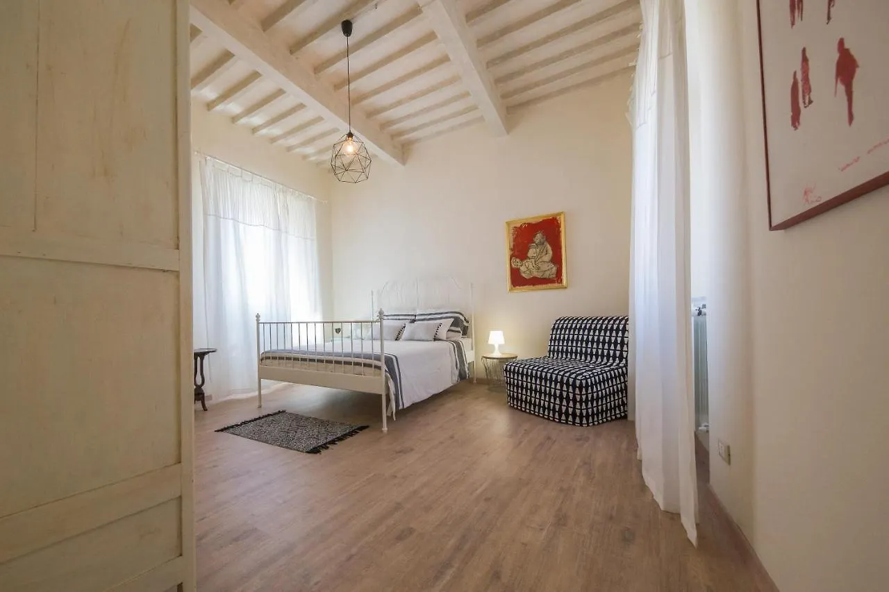 B&B In Acquaviva Livorno